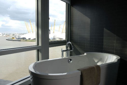 O2view fromDeluxe Bathroom